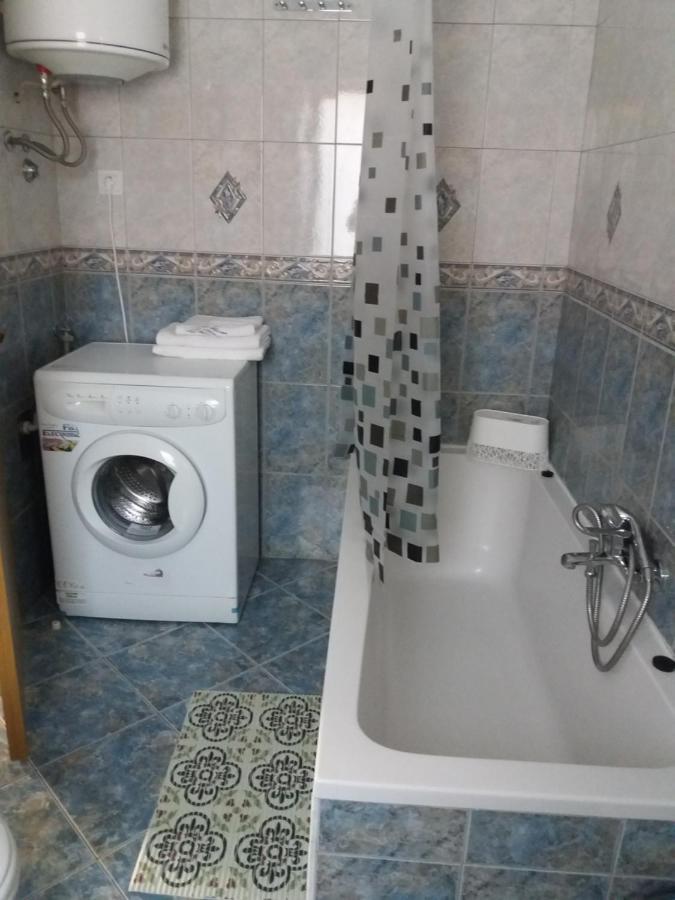 Apartman Luka Fažana Eksteriør bilde